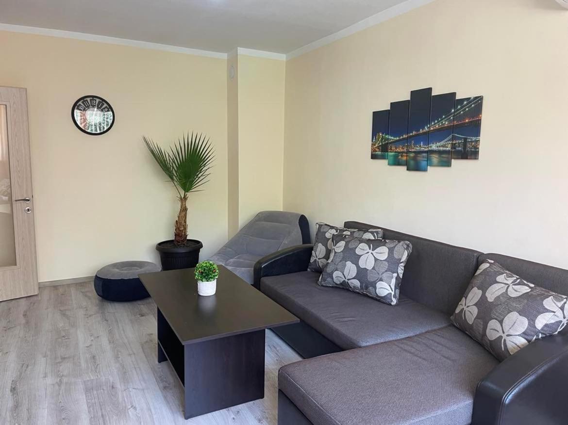Apartament Emaia Lägenhet Devin Exteriör bild